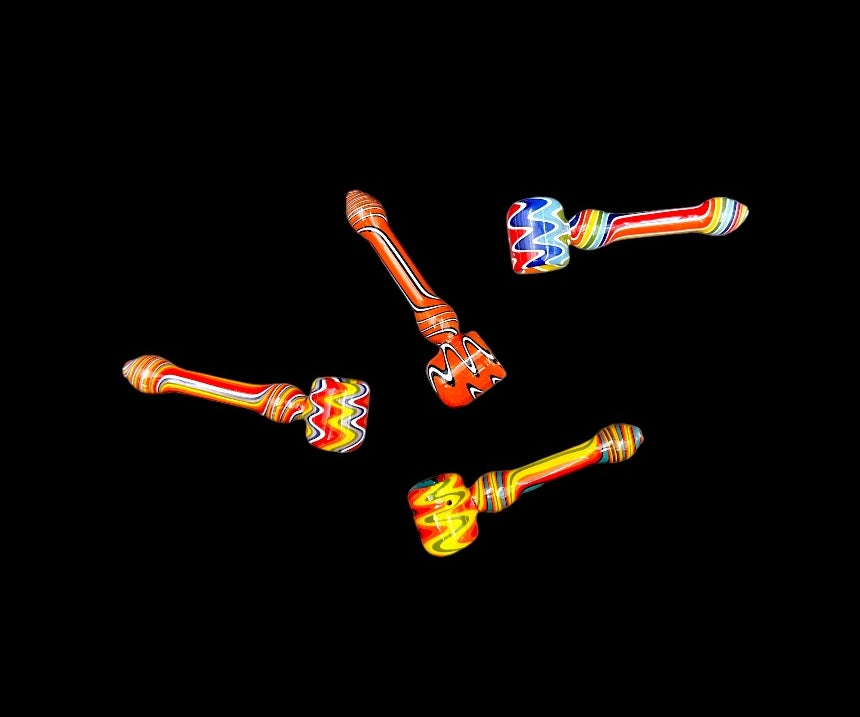Premium Glass Hand Pipe - Long Swirl (5.5")