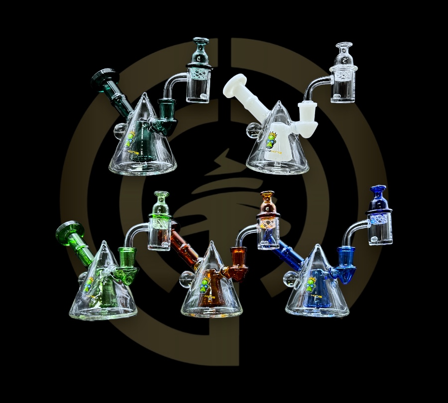 Space King Glass - Space Pyramid