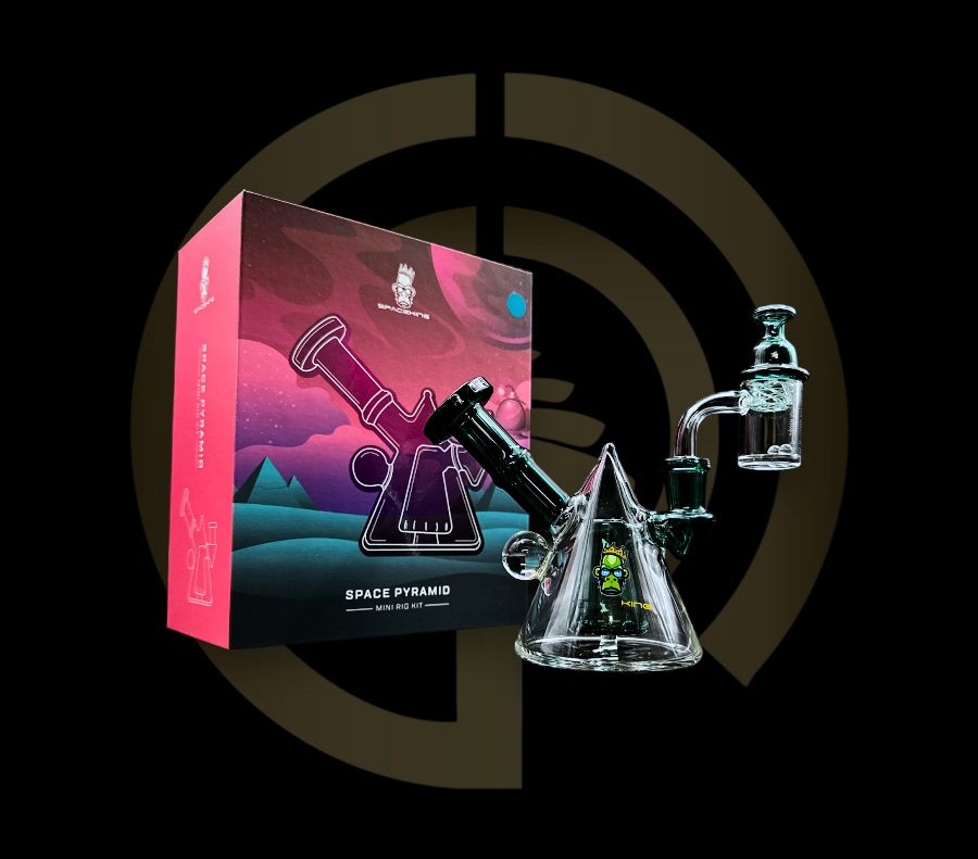 Space King Glass - Space Pyramid